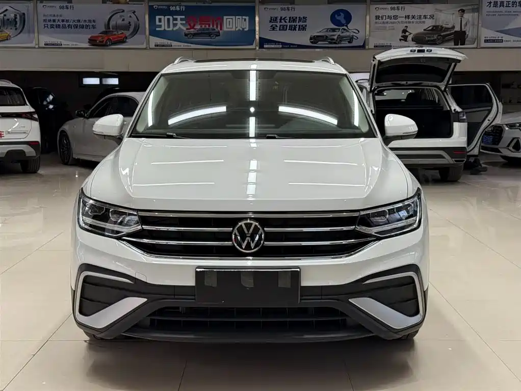 Volkswagen Tiguan L 2023 280TSI 2WD Trend Limited Edition фото 2
