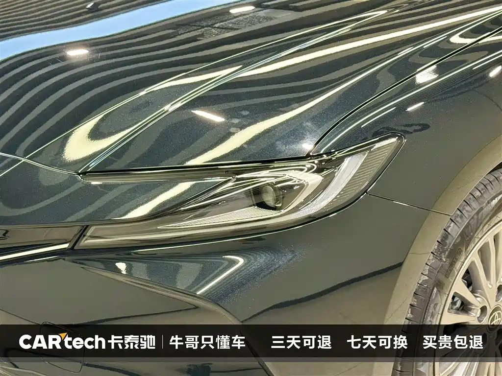 Toyota Camry 2026 Hybrid 2.0HGVP Luxury Edition фото 8