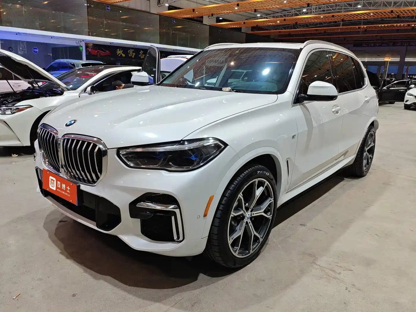 BMW X5 2022 xDrive 30Li Premium M Sport Package