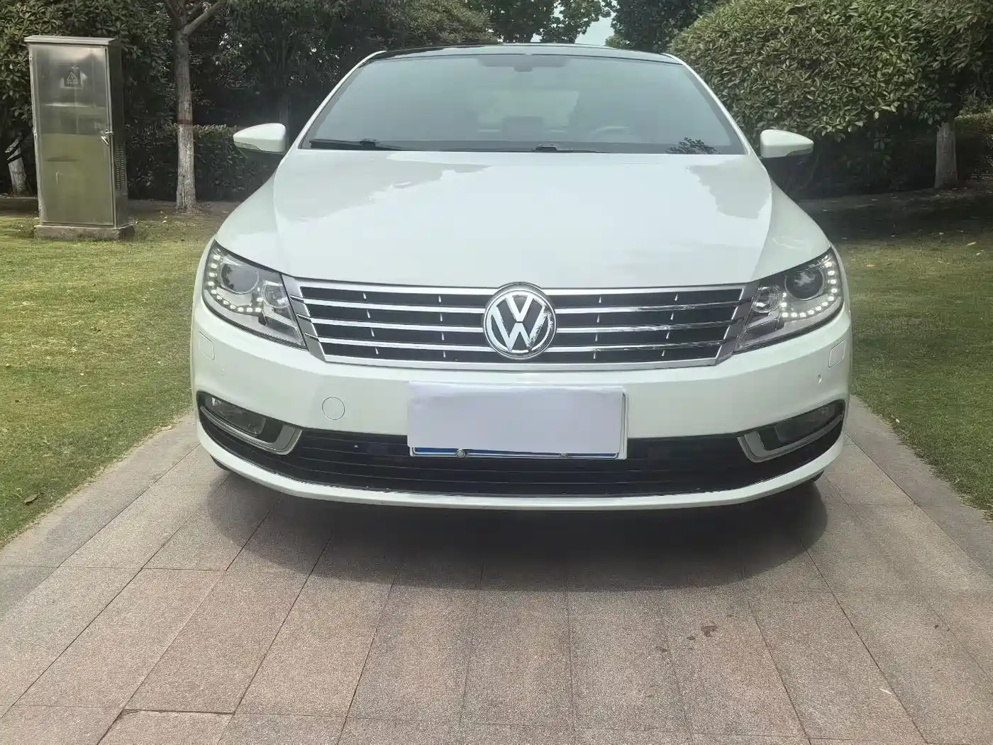 Volkswagen FAW-Volkswagen CC 2016 Model 1.8TSI Premium фото 2
