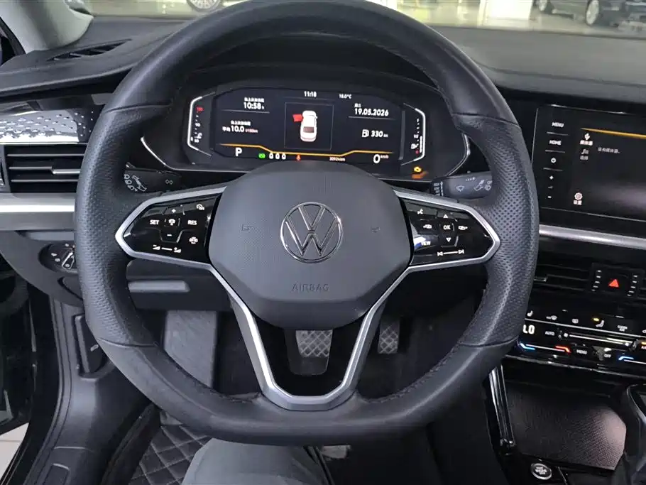 Volkswagen Passat 2023 330TSI Starlight Elite Edition фото 15