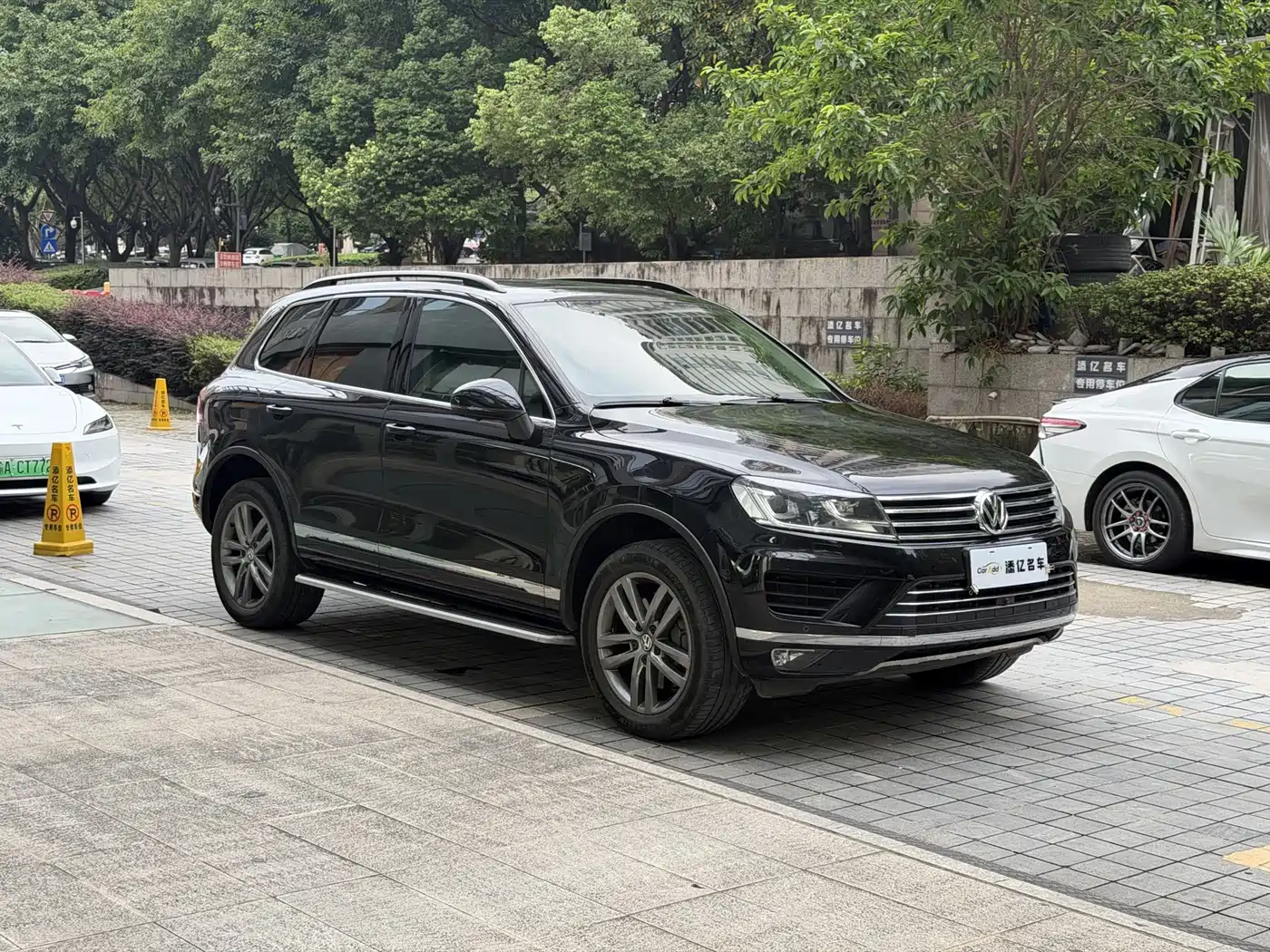 Volkswagen Touareg 2018 2017 3.0TSI Explorer Edition