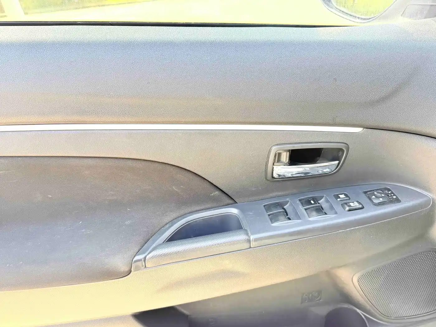 Mitsubishi ASX 2013 1.6L Manual 2WD Standard фото 9