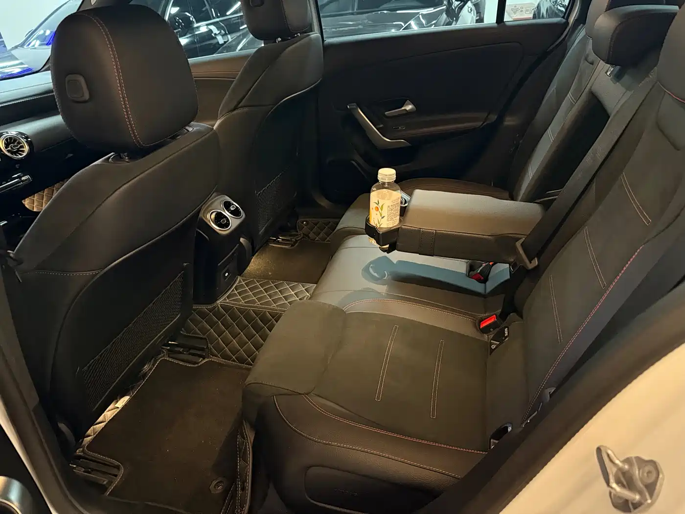 Mercedes-Benz A-Class 2023 A 200 L Fashion фото 9