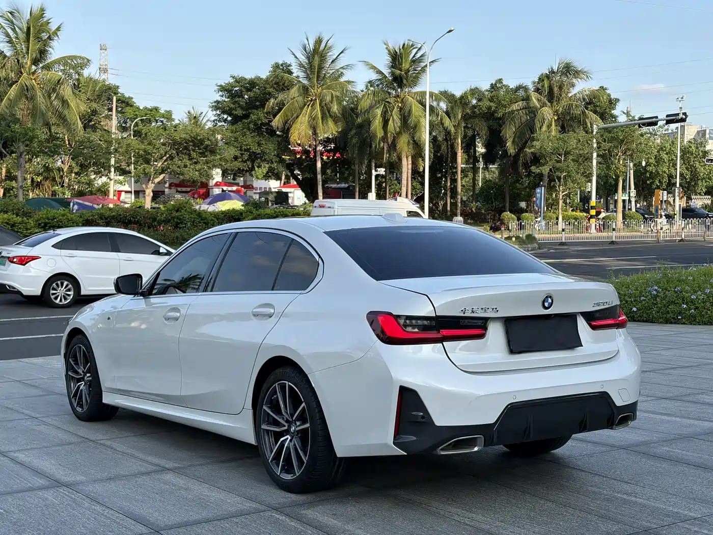 BMW 3 Series 2023 320Li M Sport Package фото 6