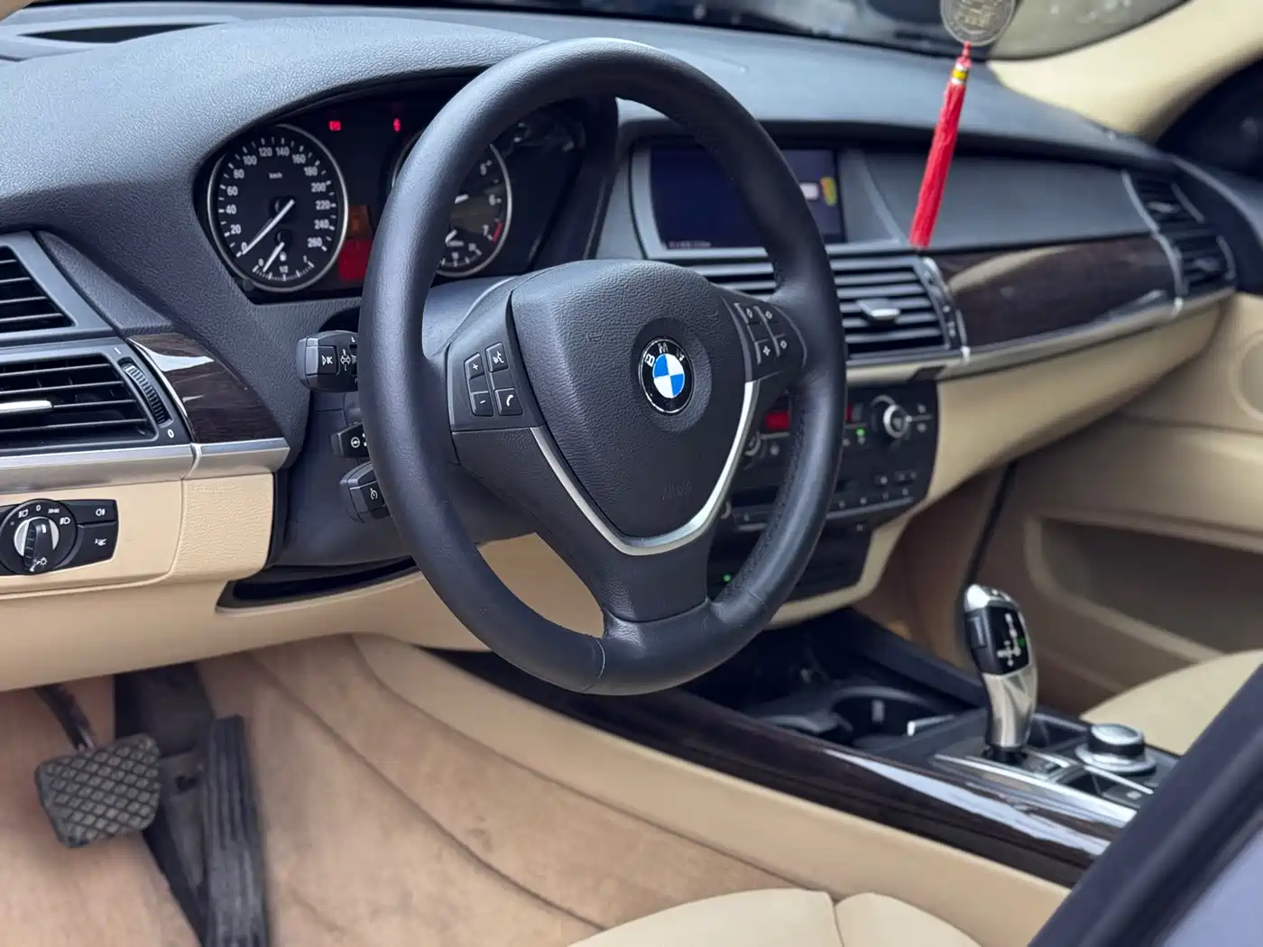 BMW X5 (Import) 2008 Model xDrive48i Luxury Type фото 8