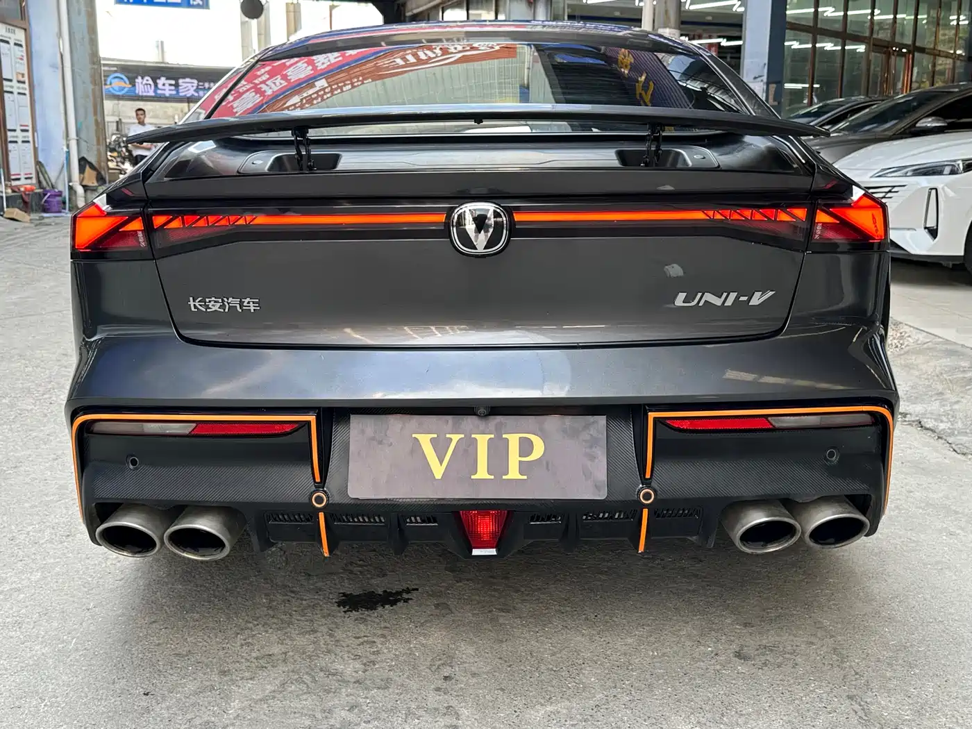 CHANGAN UNI-V