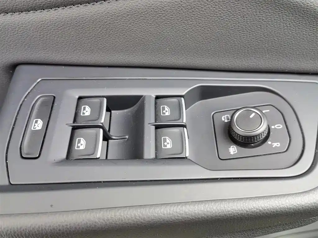 Volkswagen Talagon 2023 Facelift 380TSI 4WD Luxury Premium Pro Edition 7-Seater фото 9