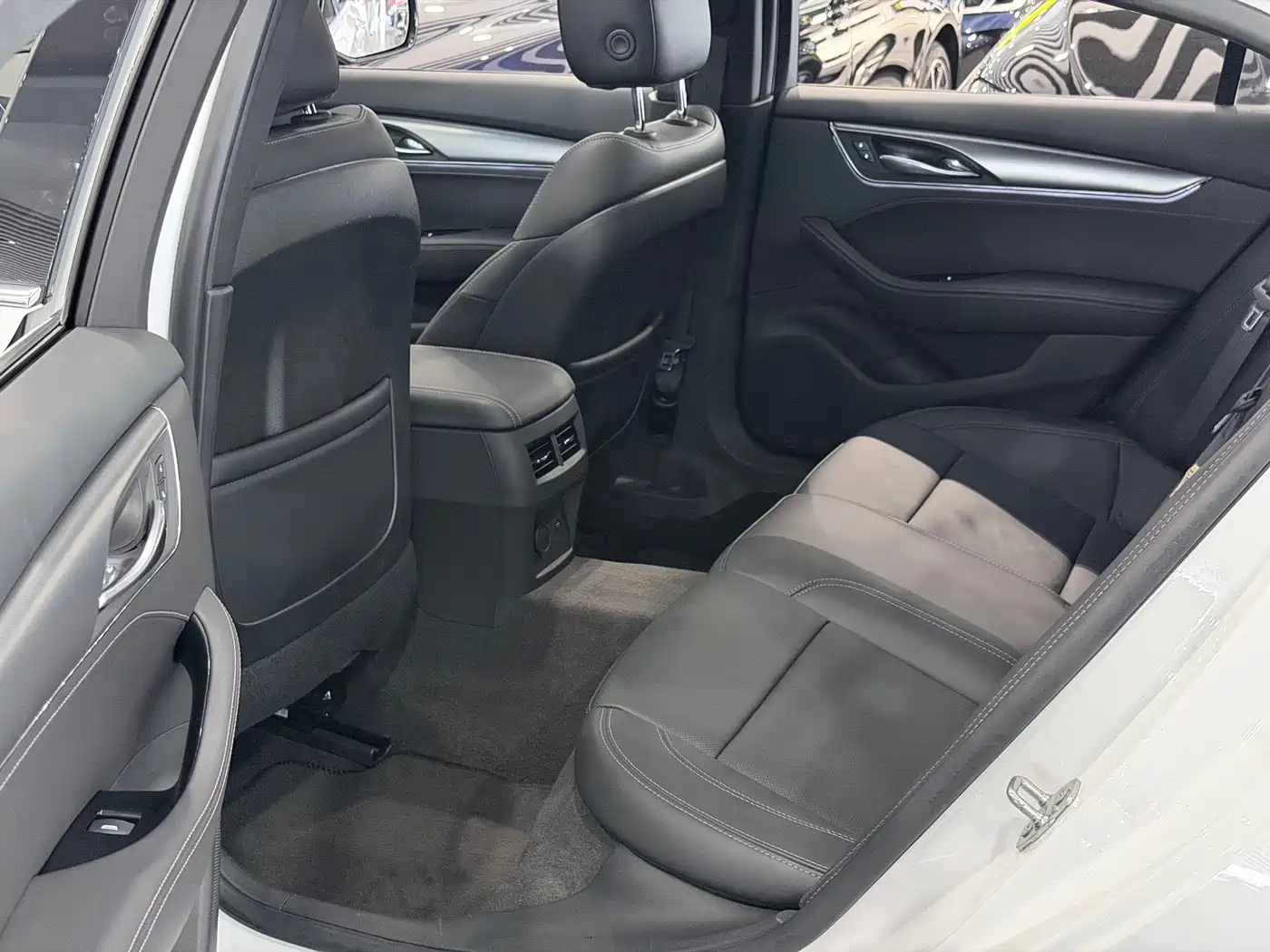 Cadillac CT5 2023 28T Luxury Style (Standard Edition) фото 7
