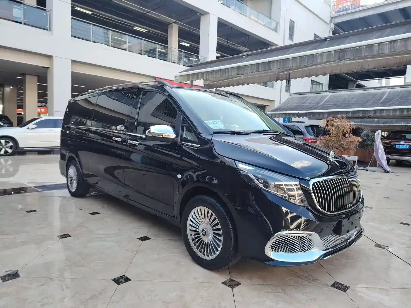 Mercedes-Benz Vito 2018 2.0T Business Edition China VI фото 3