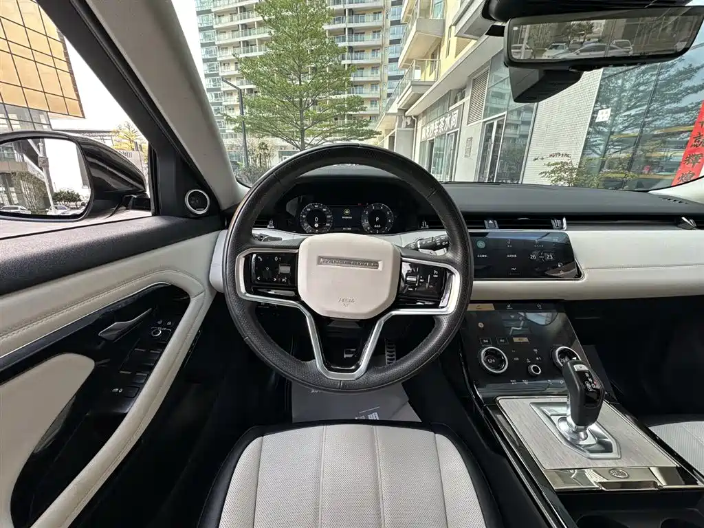 Land Rover Range Rover Evoque 2023 Range Rover Evoque L 249PS Luxury Edition фото 16