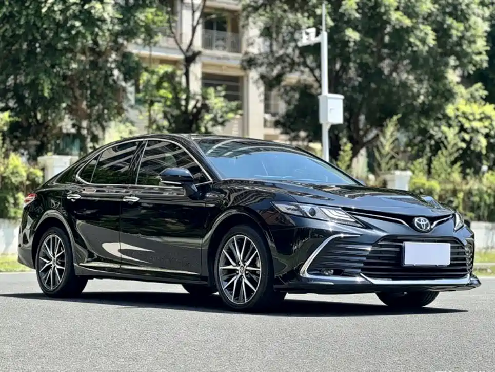 Toyota Camry 2021 2.5G Luxury Edition фото 3