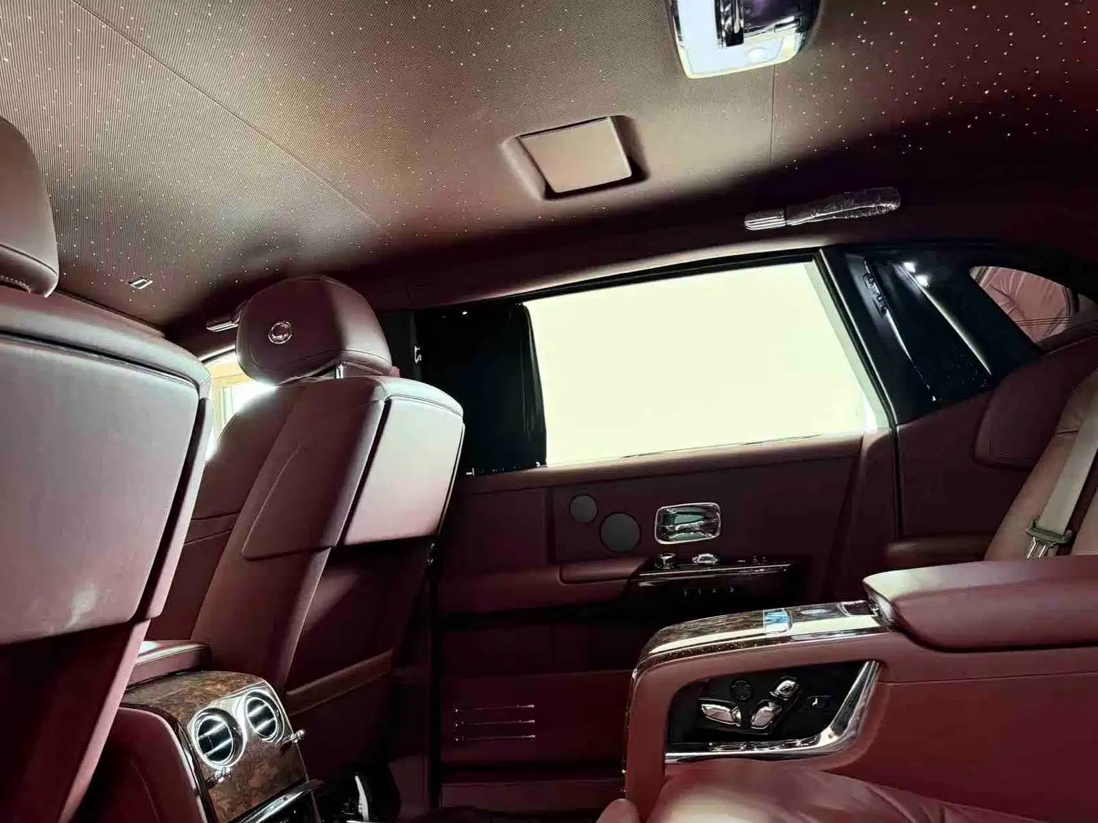 Фото 8 - Rolls-Royce Phantom