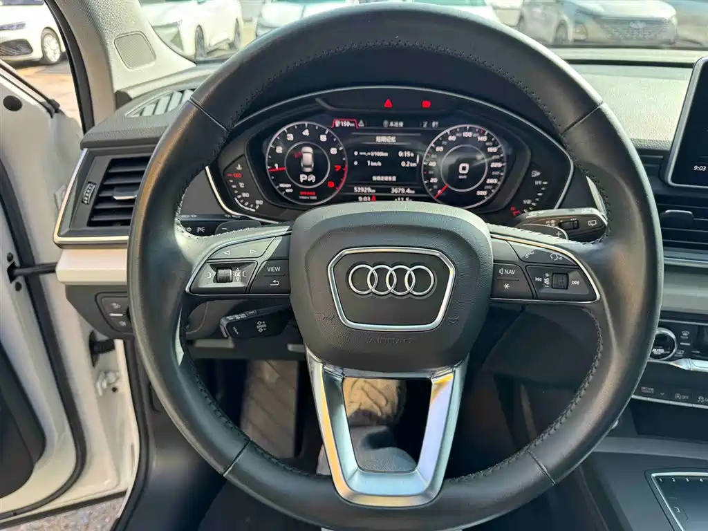 Audi Q5L 2020 Facelift 40 TFSI Honor Fashion фото 11