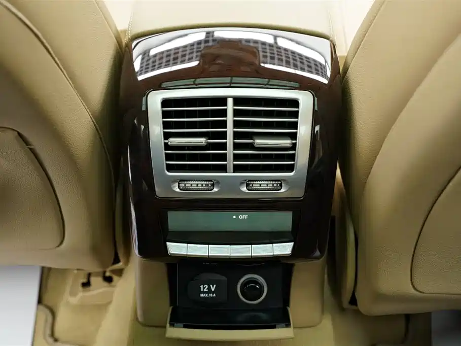 Mercedes-Benz S-Class 2011 S 350 L CGI фото 20