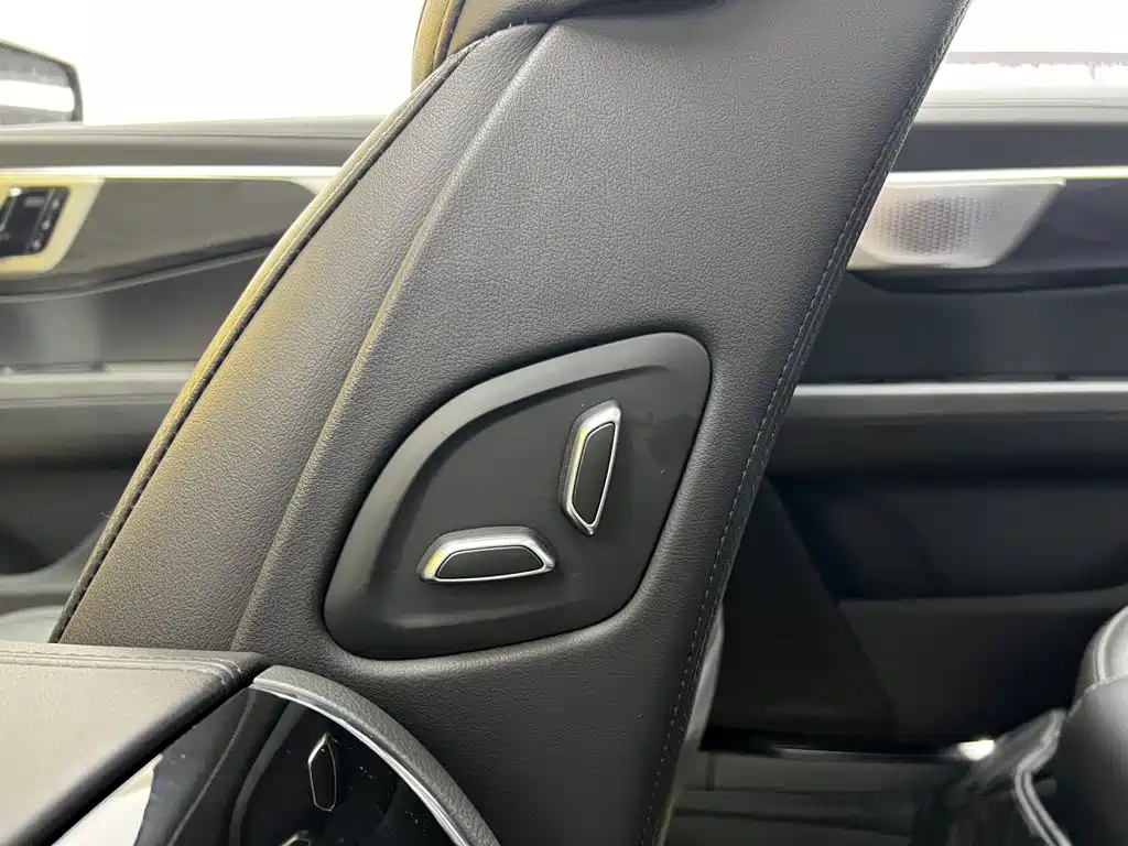 Фото 32 - Cadillac CT6