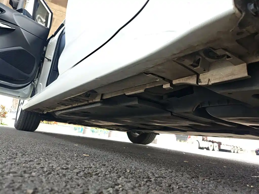 Toyota Corolla 2021 Hybrid 1.8L E-CVT Pioneer Edition фото 22