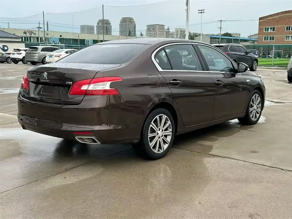 Peugeot 408 2016 1.6T Automatic Luxury Edition фото 7