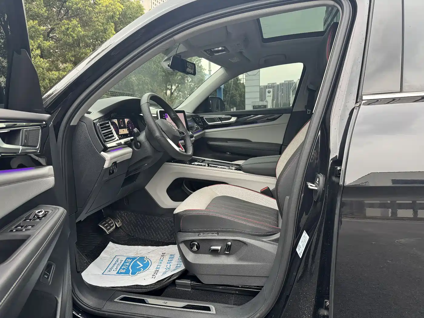 Volkswagen Teramont 2025 Teramont X 380TSI 4WD Outstanding Edition фото 7