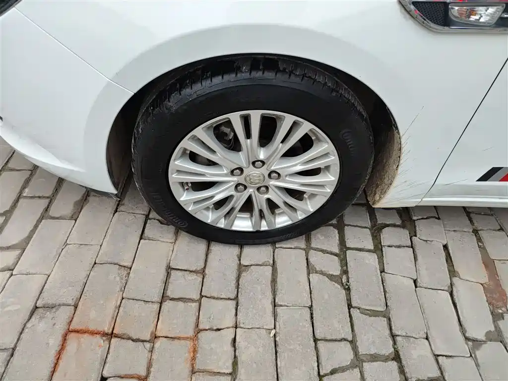 Buick Excelle 2017 15N Manual Elite фото 23