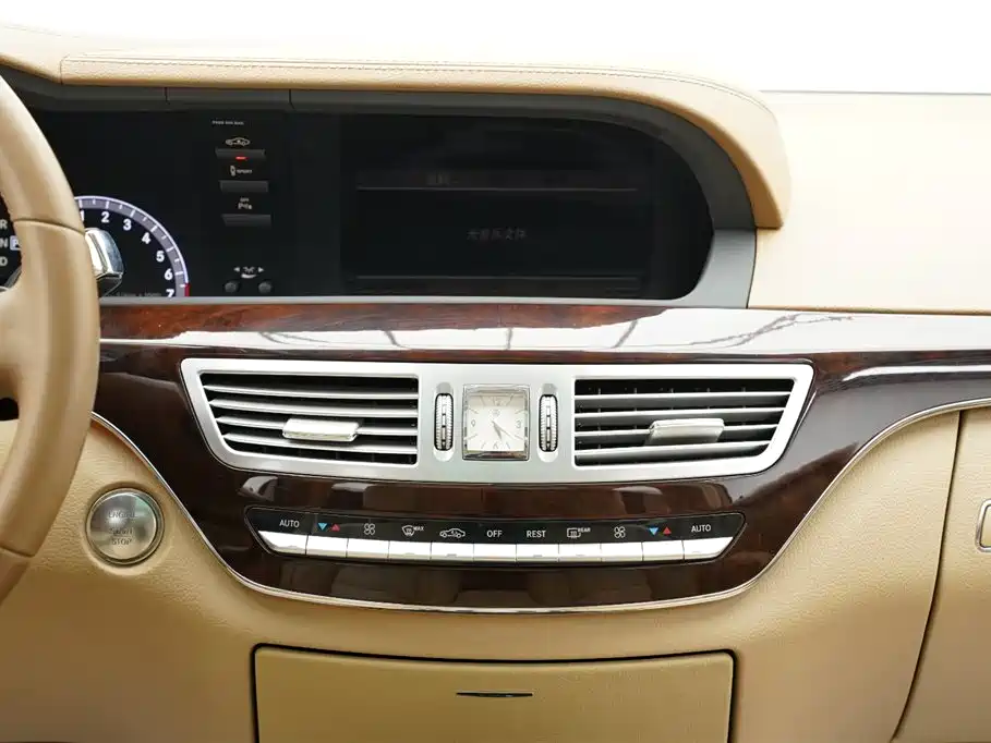 Mercedes-Benz S-Class 2011 S 350 L CGI фото 16