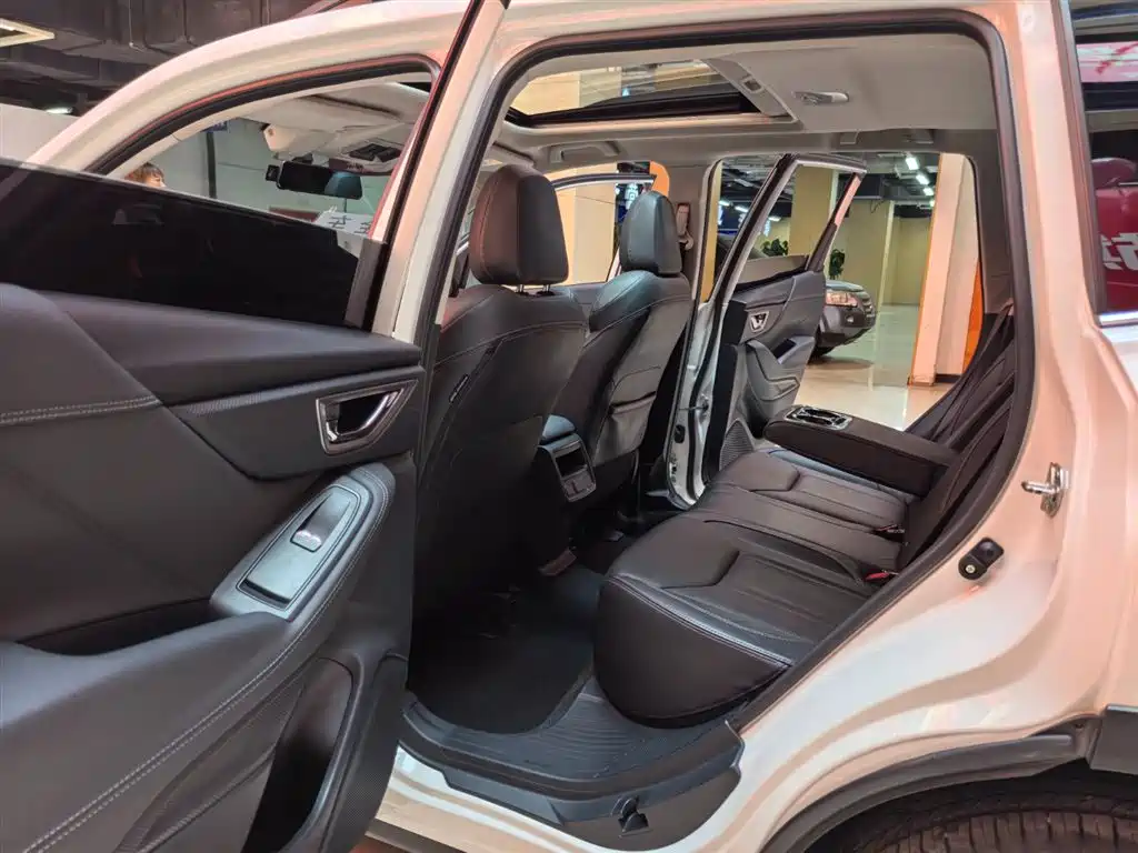 SUBARU FORESTER