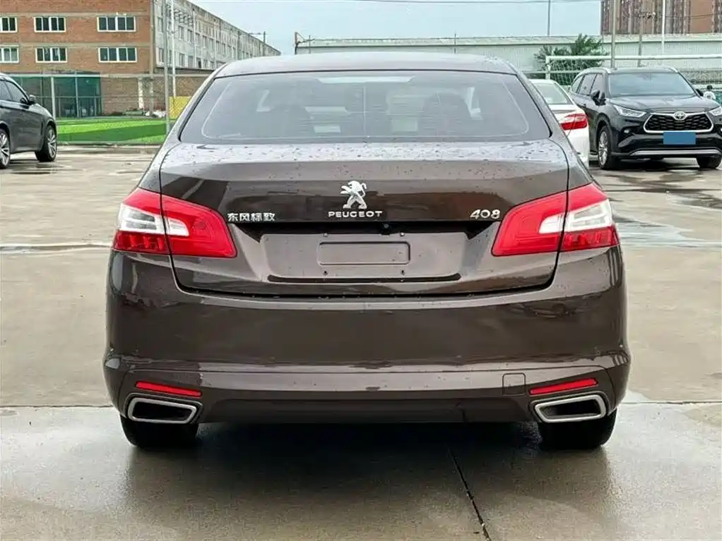 Peugeot 408 2016 1.6T Automatic Luxury Edition фото 6