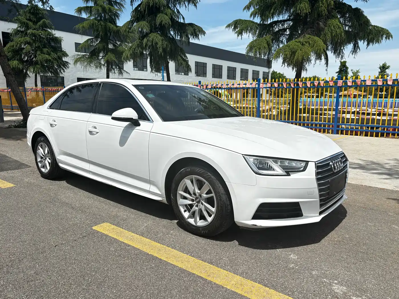 Audi A4L 2017 Plus 40 TFSI Progressive фото 7