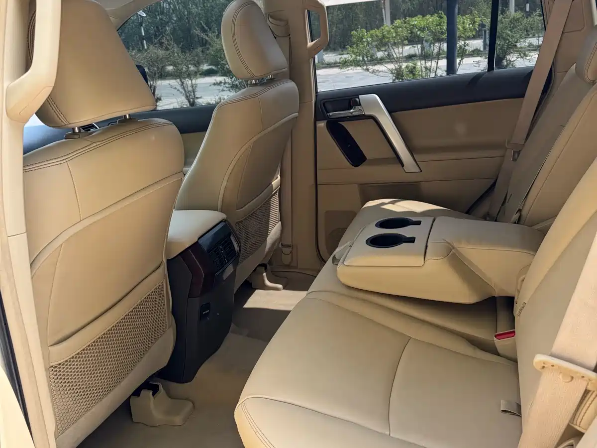 Toyota Prado 2016 3.5L Auto TX-L фото 4