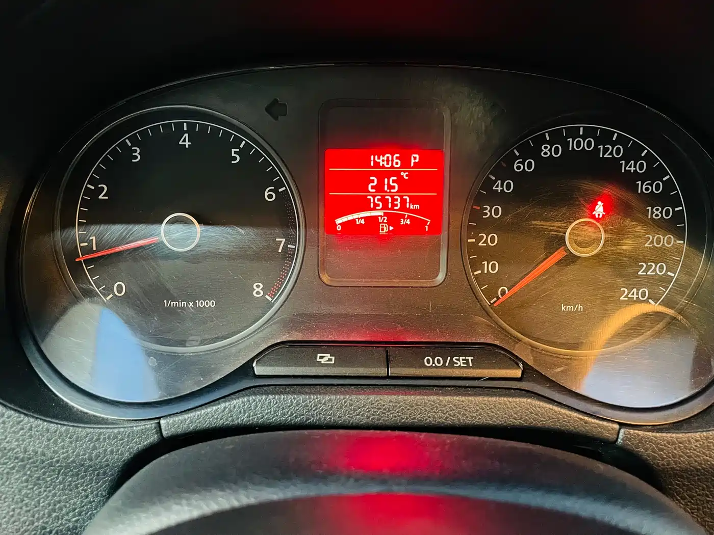 Volkswagen Polo 2011 1.4L Automatic Style Edition фото 3