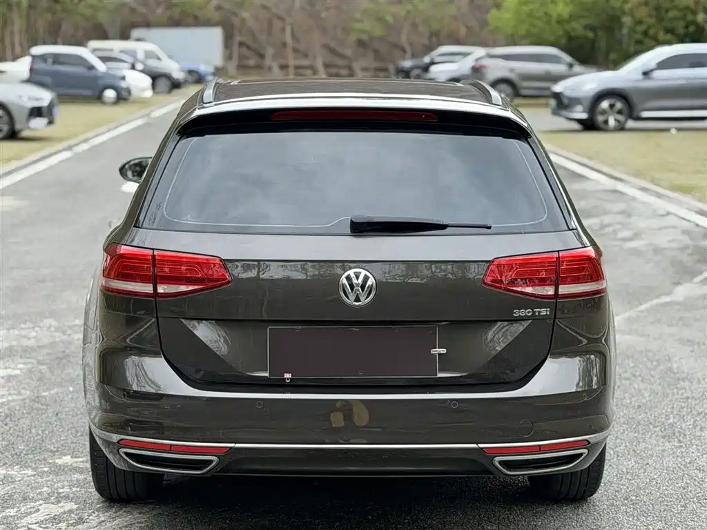 Volkswagen Weilan 2016 380TSI 2WD Comfort Edition фото 8