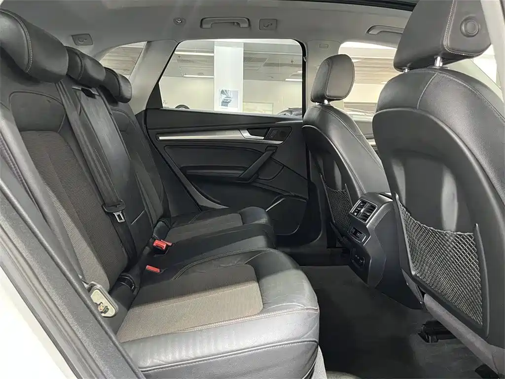 Audi Q5L 2018 45 TFSI Exclusive Fashion (China V) фото 7