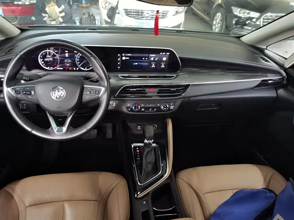 Buick GL6 2021 323T Mild Hybrid Connected Luxury фото 6