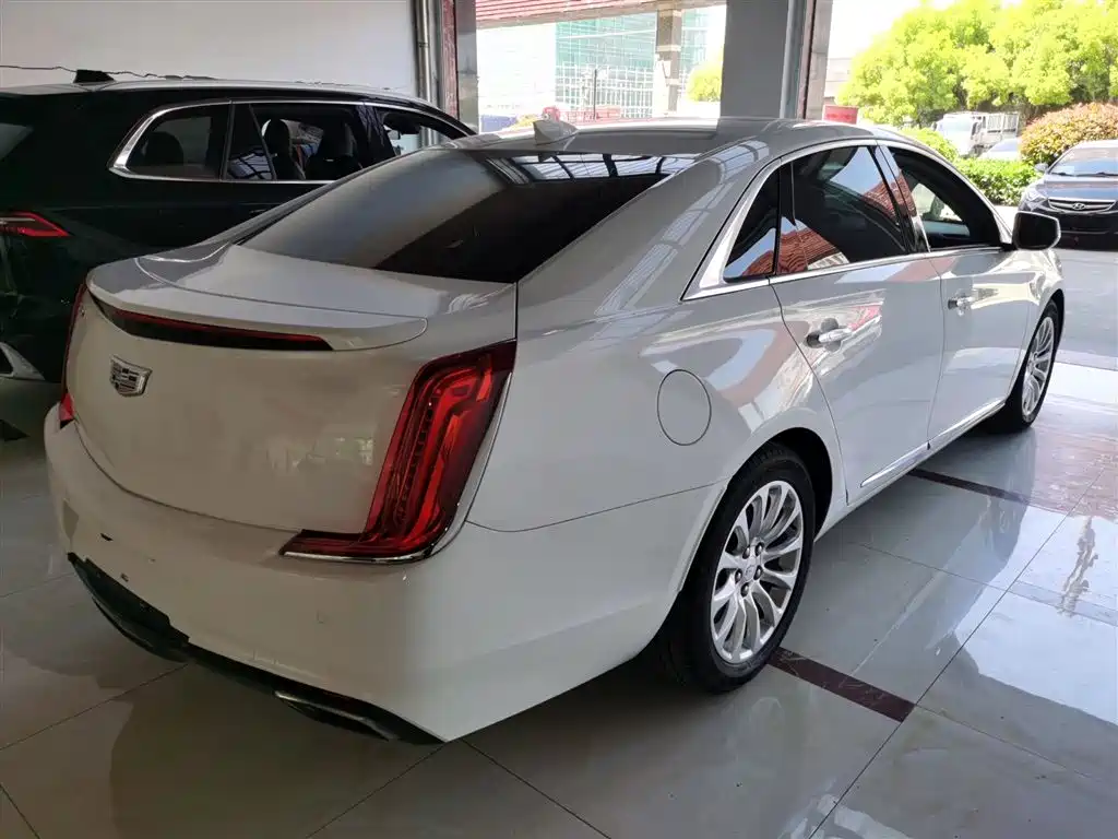 Cadillac XTS 2018 28T Technology фото 5