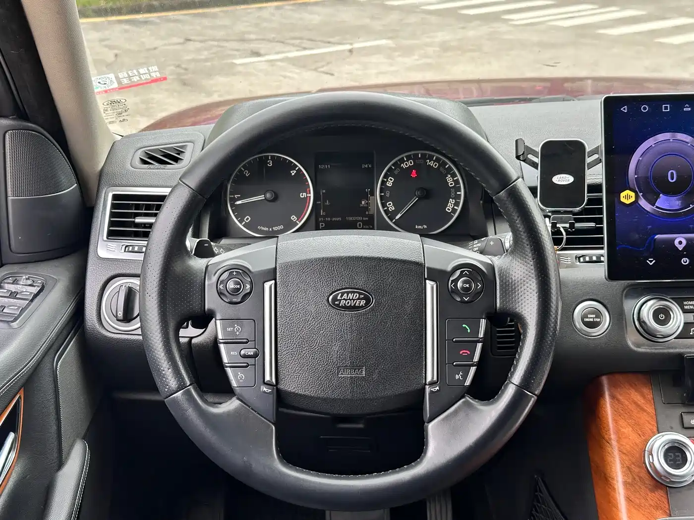 Land Rover Range Rover Sport 2011 3.0 TDV6 Diesel фото 17