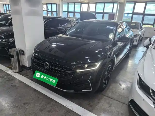 Volkswagen Passat 2024 380TSI Starlight Dragon Soaring Edition