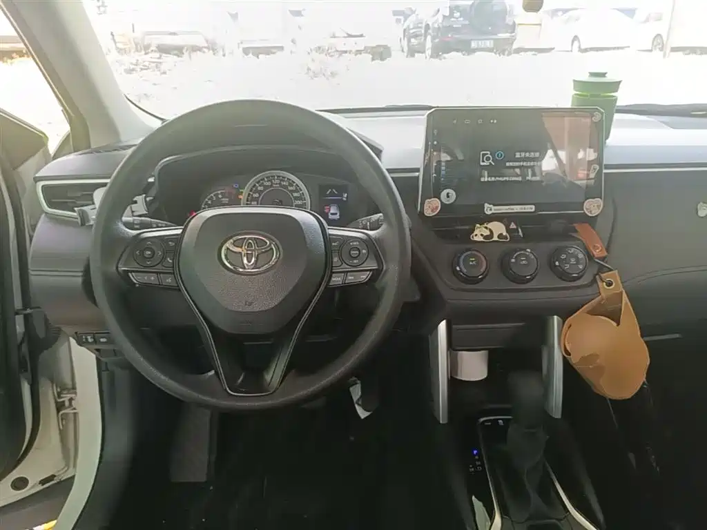 Toyota Corolla Cross 2022 2.0L Pioneer Edition фото 10