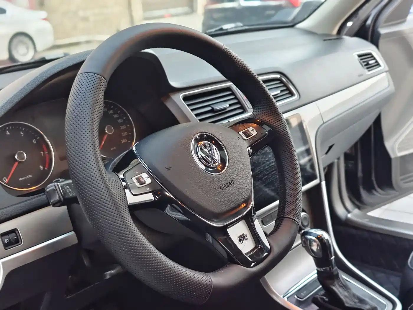 Volkswagen Lavida 2013 Facelift 1.4TSI DSG Comfort фото 11