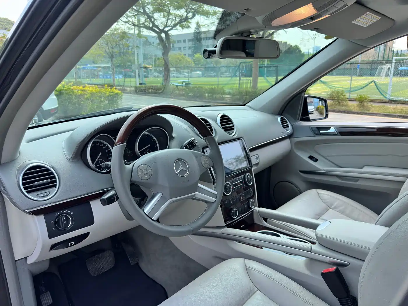 Mercedes-Benz GL-Class 2011 GL 450 4MATIC Premium фото 23