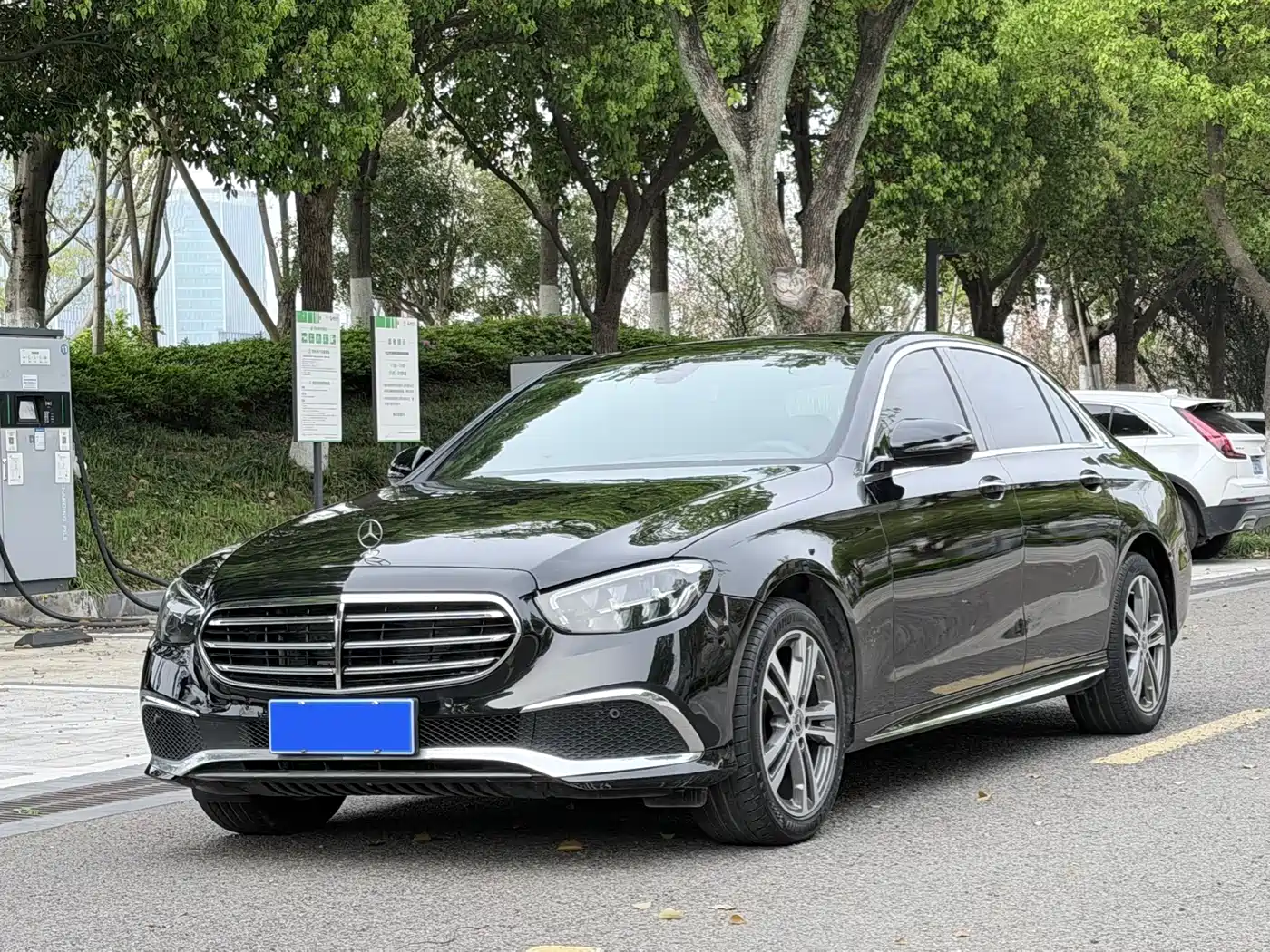  E CLASS
