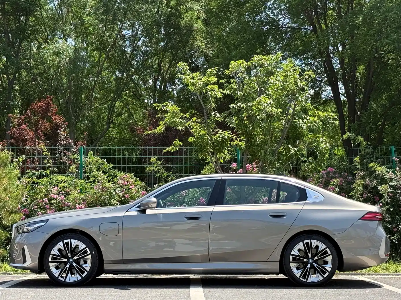 BMW i5 2024 eDrive 35L Premium Luxury Package фото 35