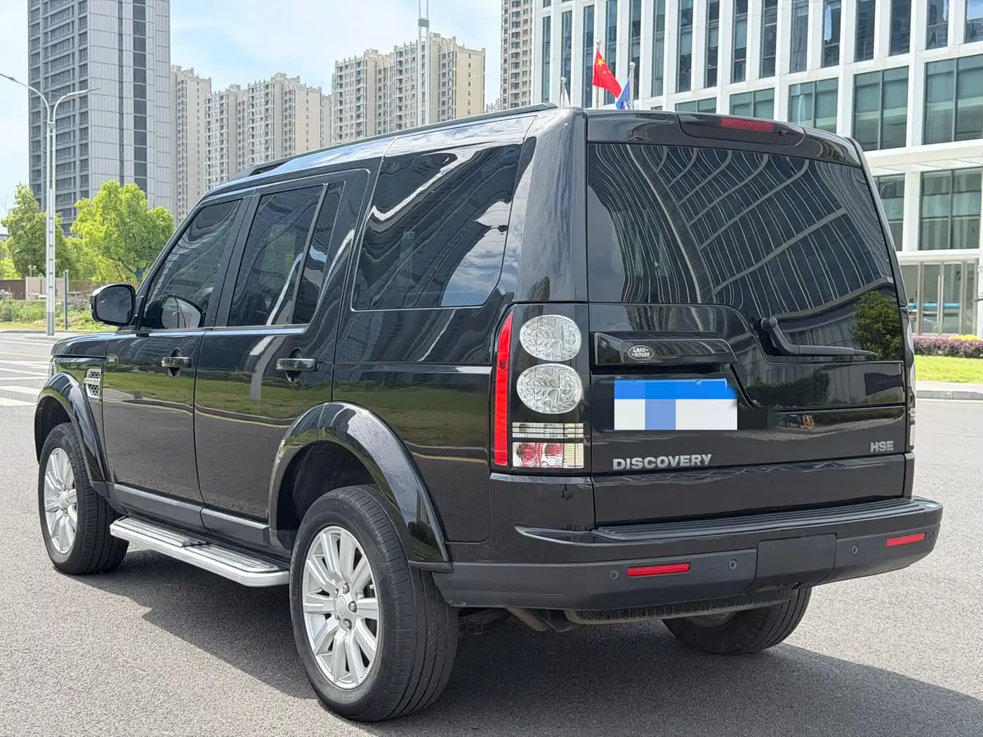 Land Rover Discovery 2015 3.0 SDV6 HSE Diesel фото 4