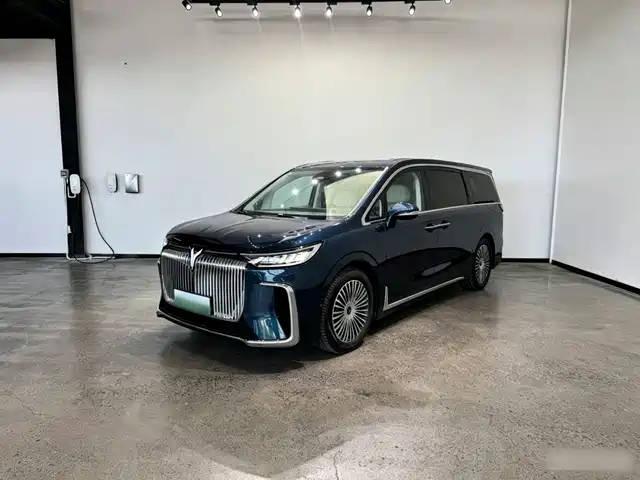 Voyah Dreamer PHEV, полный привод, флагман Kunpeng