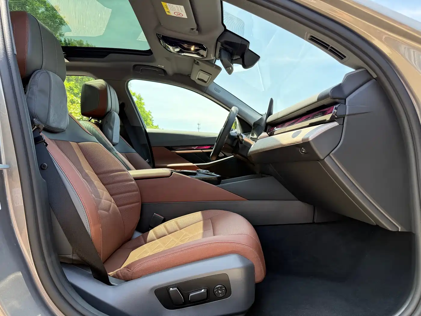 BMW i5 2024 eDrive 35L Premium Luxury Package фото 9