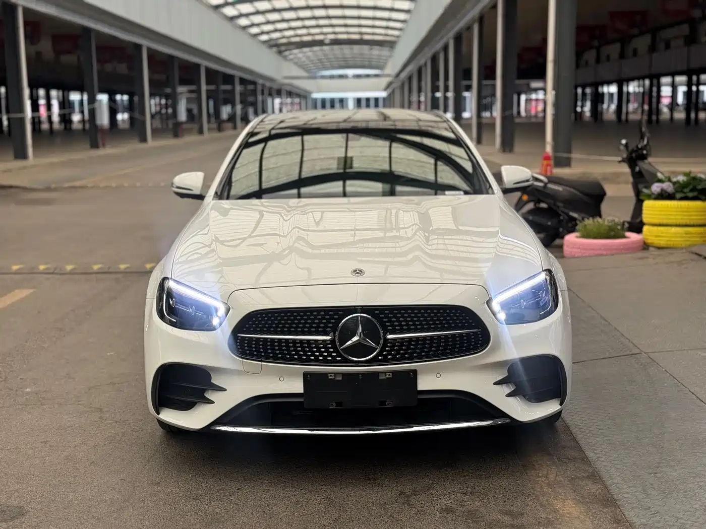 Mercedes-Benz E-Class 2023 E 300 L Sport Fashion фото 2