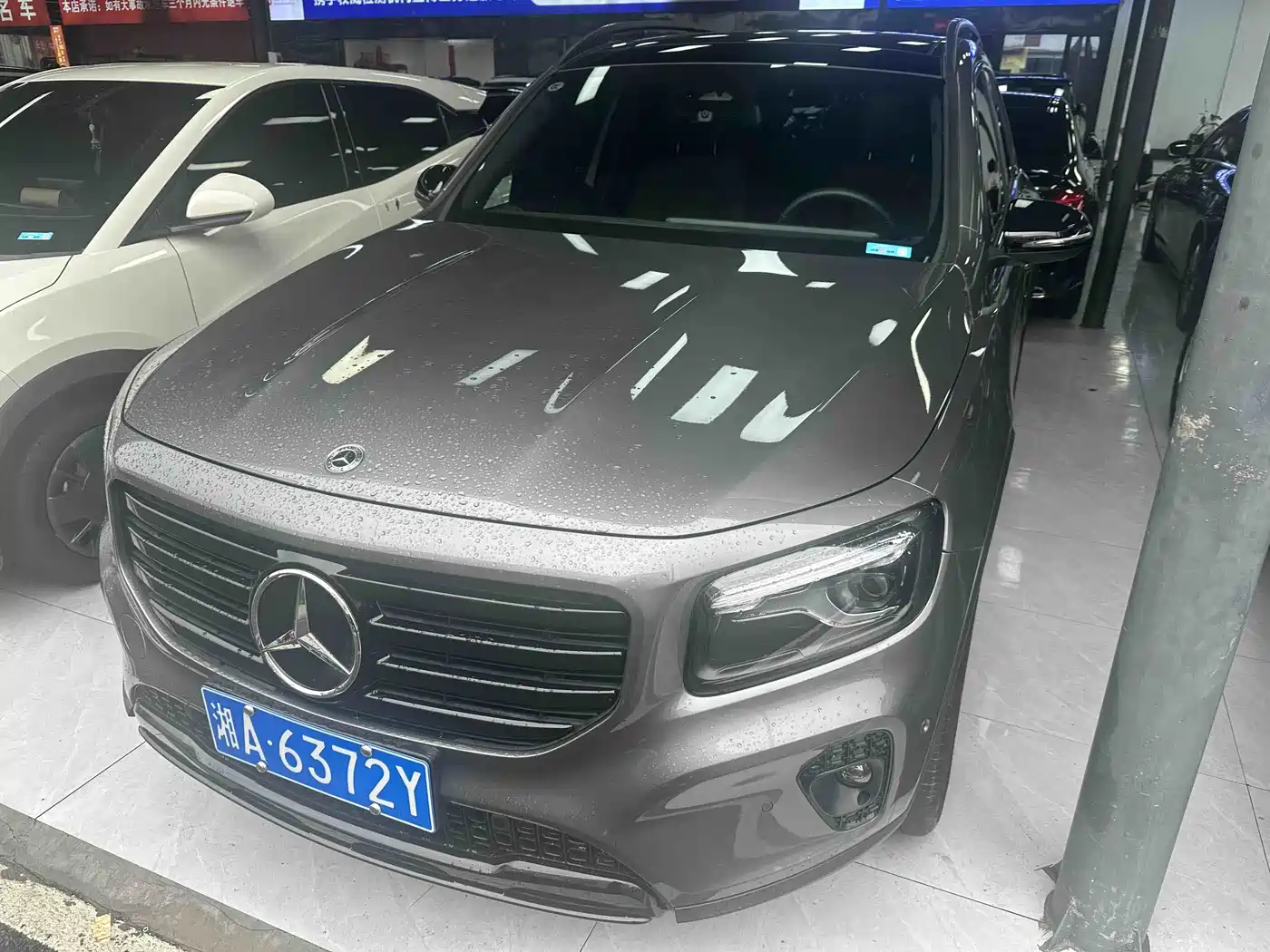 MERCEDES-BENZ GLB