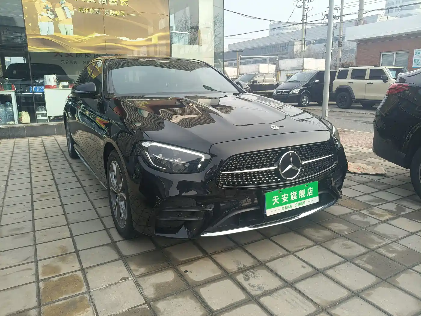 MERCEDES-BENZ E CLASS