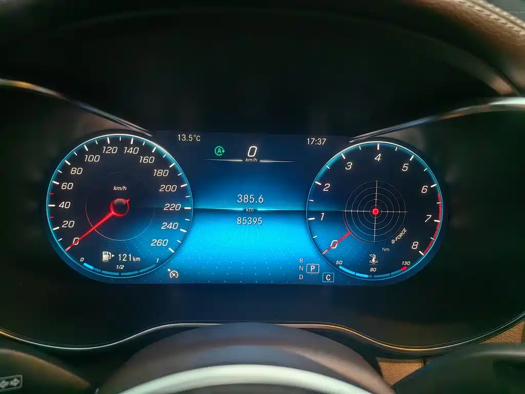Mercedes-Benz GLC 2022 Model GLC 260 L 4MATIC Luxury Edition фото 12