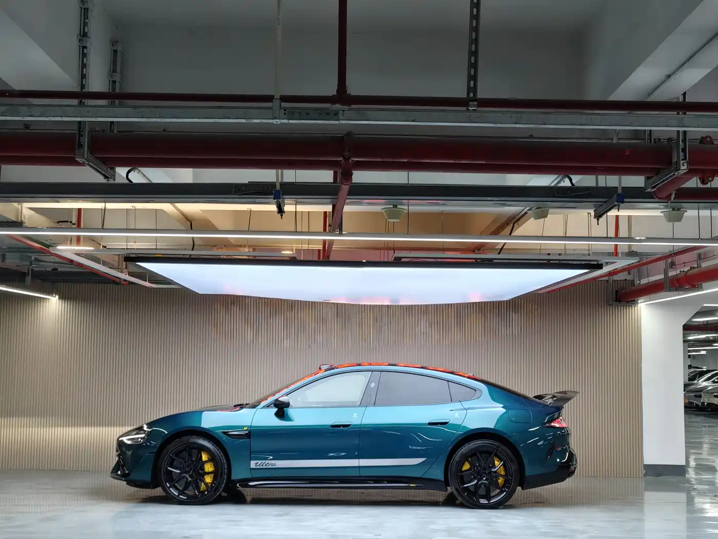 XIAOMI CAR XIAOMI SU7 ULTRA