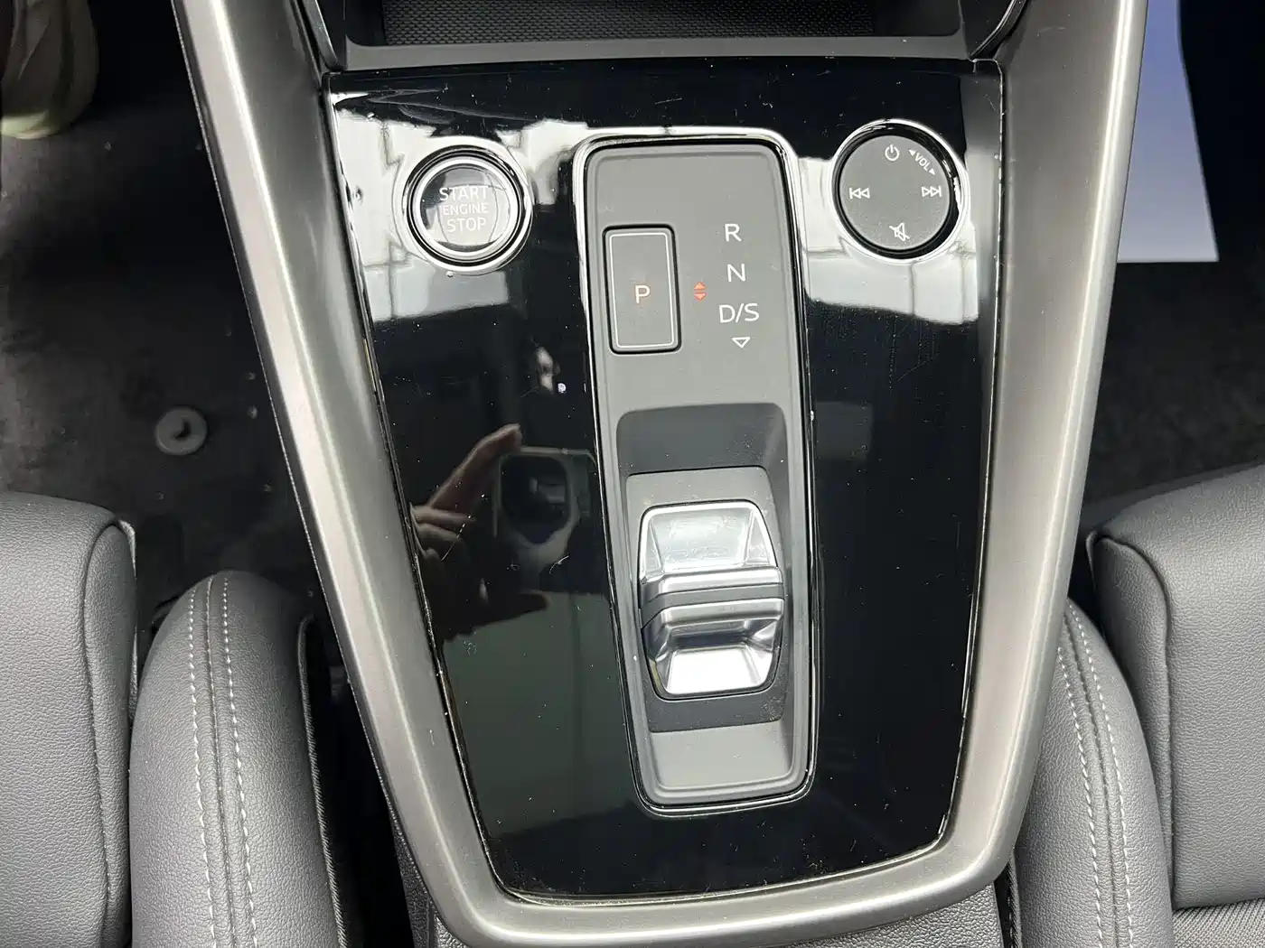 Audi A3 2023 Facelift A3L Limousine 35 TFSI Fashion Sport фото 13